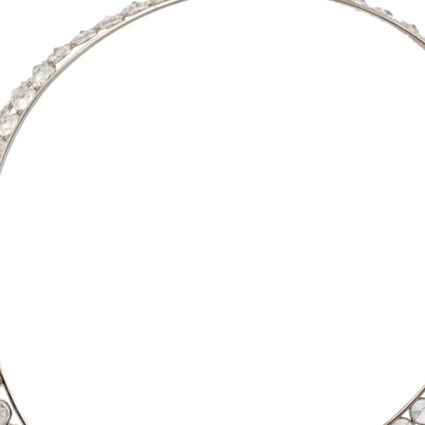 Homeroots 16" Silver And Faux Crystal Bling Ring Basket   480008