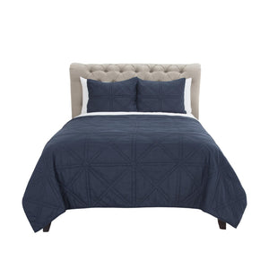 HomeRoots Indigo Geometric Queen Quilt - Soft Cotton Comfort, Stylish Transitional Design, Machine Washable Cozy Coverlet 480065