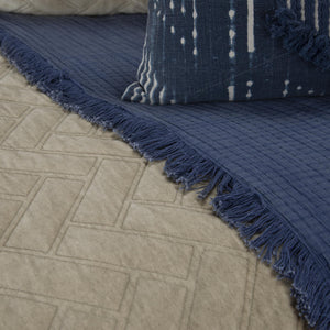 Homeroots Natural King 100% Cotton 300 Thread Count Dry Clean Only Down Alternative Comforter  100% Cotton 480066