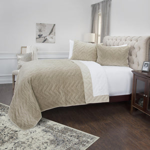 Homeroots Natural King 100% Cotton 300 Thread Count Dry Clean Only Down Alternative Comforter  100% Cotton 480066