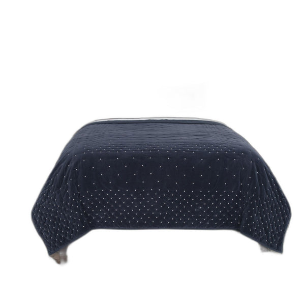 HomeRoots Indigo King Quilt - Soft Cotton Blend, Chic Polka Dot Design, All-Season Comfort, Machine Washable 480075