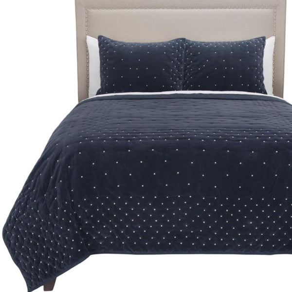 HomeRoots Indigo Polka Dots Queen Quilt - Cozy Cotton Blend, Timeless Design, All-Season Comfort & Easy Care 480076