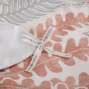 English Elm 3-piece Botanical Cotton Sateen Duvet Set with 300tc Earthy Print and Shell Buttons B035P408291
