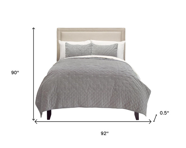HomeRoots Gray Polka Dot Queen Quilt - Cozy Cotton Bedding for Year-Round Comfort and Stylish Decor Appeal 480109