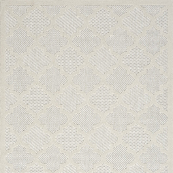 Homeroots 5' X 7' Ivory And White Ikat Indoor Outdoor Area Rug  Polypropylene And Polyester 480399