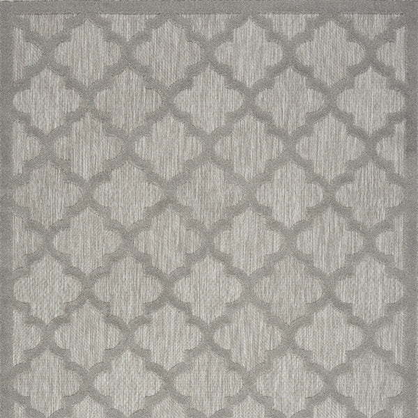 Homeroots 5' X 7' Silver Grey Ikat Indoor Outdoor Area Rug  Polypropylene And Polyester 480405