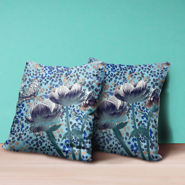 Homeroots 20" X 20" Blue And White Butterfly Broadcloth Floral Zippered Pillow   481035