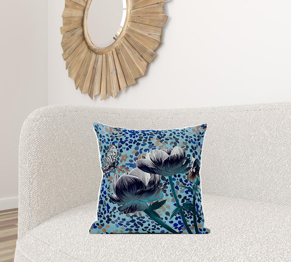 Homeroots 20" X 20" Blue And White Butterfly Broadcloth Floral Zippered Pillow   481035