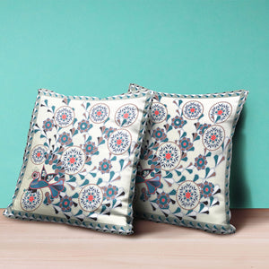 Homeroots 20" X 20" Black And Off White Peacock Broadcloth Floral Zippered Pillow   481110