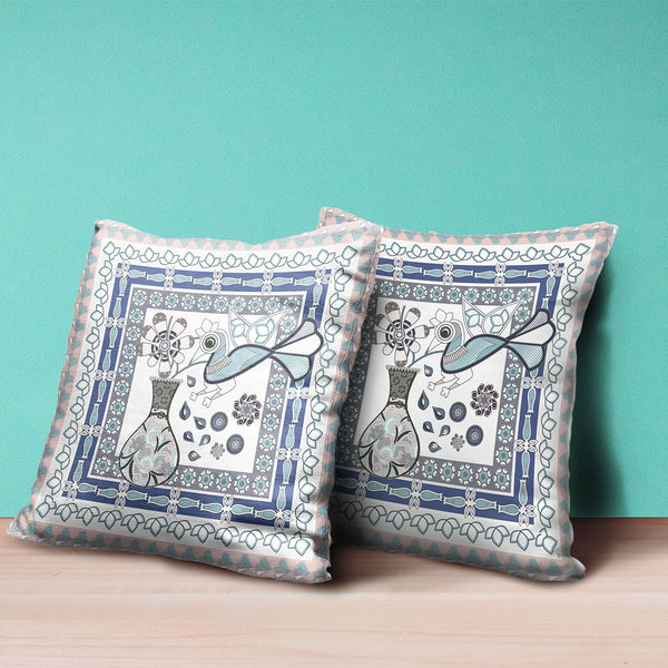 Homeroots 20" X 20" Beige And White Peacock Broadcloth Floral Zippered Pillow   481209