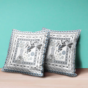 Homeroots 20" X 20" Black Gray And White Peacock Broadcloth Floral Zippered Pillow   481224