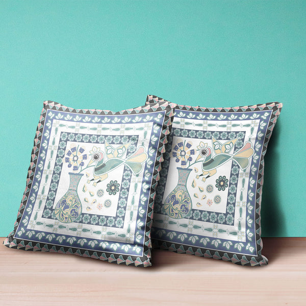 Homeroots 20" X 20" Blue And White Peacock Broadcloth Floral Zippered Pillow   481230