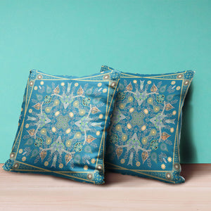 Homeroots 20" X 20" Aqua And Gold Broadcloth Paisley Zippered Pillow   481323