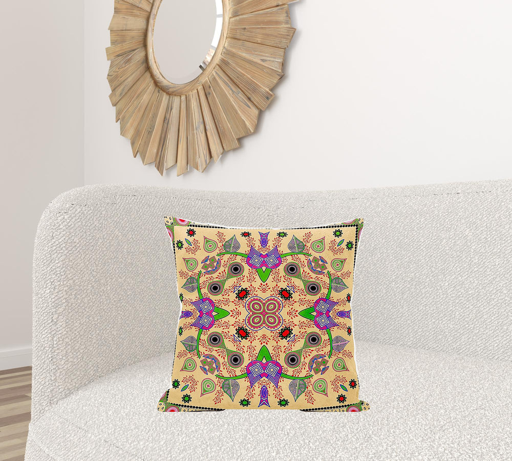 Homeroots 20" X 20" Beige And Green Broadcloth Paisley Zippered Pillow   481407