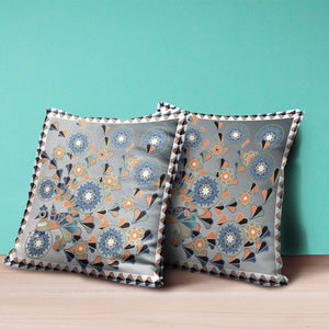 Homeroots 26" X 26" Gray And White Peacock Blown Seam Floral Indoor Outdoor Throw Pillow   481567