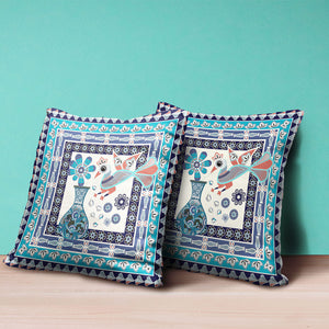 Homeroots 28" X 28" Blue And Off White Peacock Blown Seam Floral Indoor Outdoor Throw Pillow   481693