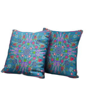 Homeroots 26" X 26" Blue And Green Blown Seam Paisley Indoor Outdoor Throw Pillow   482122