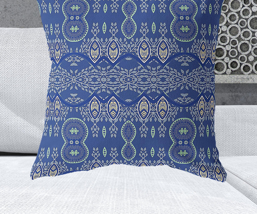 Homeroots 28" X 28" Navy Blue Blown Seam Paisley Indoor Outdoor Throw Pillow   482183