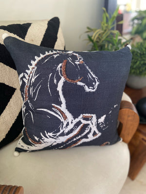 Homeroots 18" X 18" Gray Horse Zippered Handmade Cotton Blend Throw Pillow With Embroidery   482211