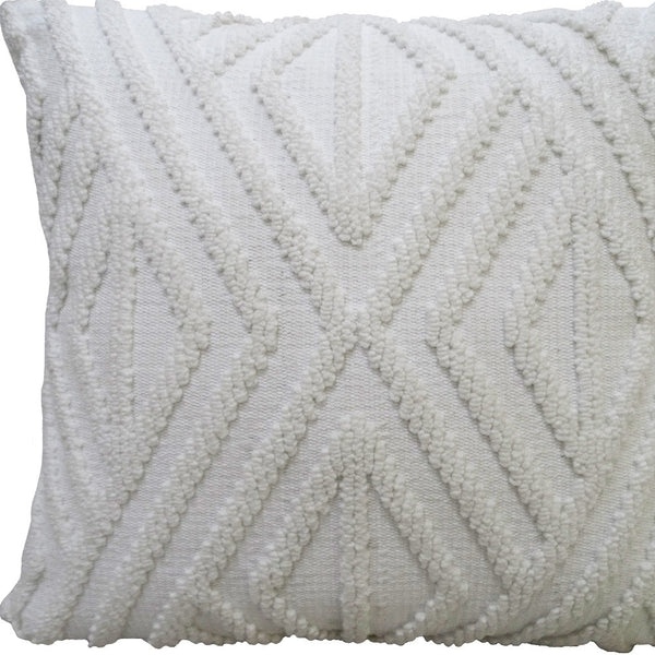 Homeroots 18" X 18" White Zippered Diamond Indoor Outdoor Throw Pillow   482219