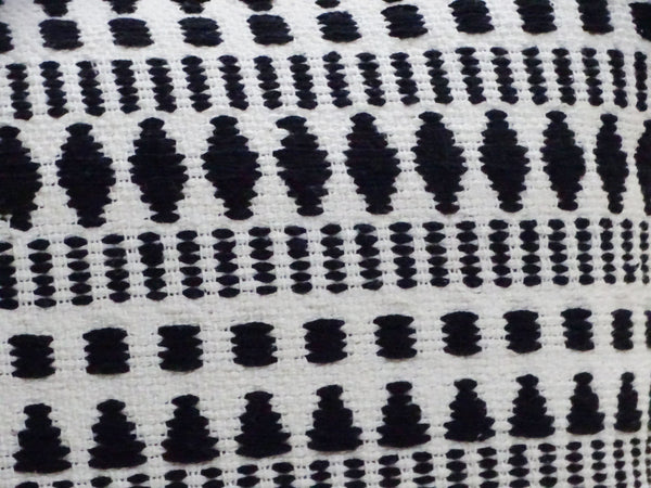 Homeroots 22" Black And White Southwestern Cotton Blend Throw Pillow With Tassels   482225