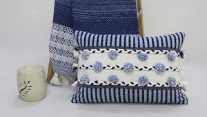 Homeroots 14" X 20" Navy Blue And White Ribbed Zippered Handmade Cotton Blend Throw Pillow With Tassels   482229