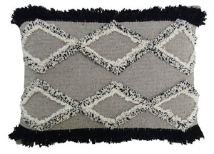 Homeroots 16" X 22" Black And Gray Diamond Handmade Cotton Blend Throw Pillow With Fringe   482237