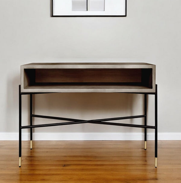 Homeroots 45" Gray And Black Concrete Console Table With Shelves   482241