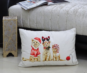Homeroots 14" X 20" White And Red Cat Zippered Cotton Blend Christmas Throw Pillow   482275