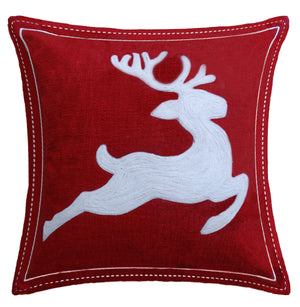 Homeroots 20" X 20" Red Deer Zippered Cotton Blend Christmas Reindeer Throw Pillow   482281