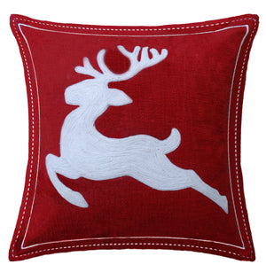 Homeroots 20" X 20" Red Deer Zippered Cotton Blend Christmas Reindeer Throw Pillow   482281