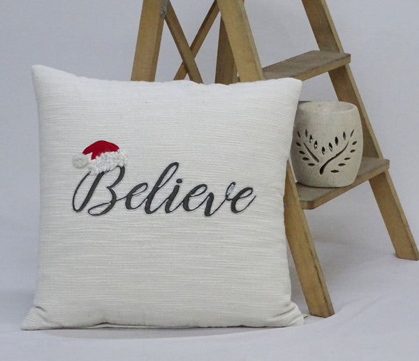 Homeroots 20" X 20" White Cotton Blend Believe Christmas Throw Pillow   482283