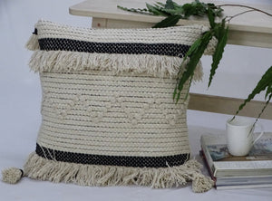 Homeroots 20" X 20" White And Black Ribbed Zippered Hand Loomed Cotton Blend Throw Pillow With Fringe   482289