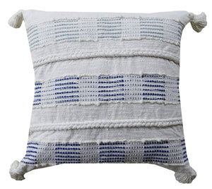Homeroots 22" X 22" Off White And Blue Checkered Zippered Handmade Cotton Blend Throw Pillow With Tassels   482292