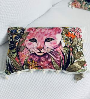 Homeroots 14" X 20" Pink Cat Zippered Handmade Cotton Blend Throw Pillow With Pom Poms   482296