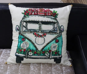Homeroots 18" X 18" Red And Green Zippered Handmade Cotton Blend Christmas Holiday Van Throw Pillow With Embroidery   482297
