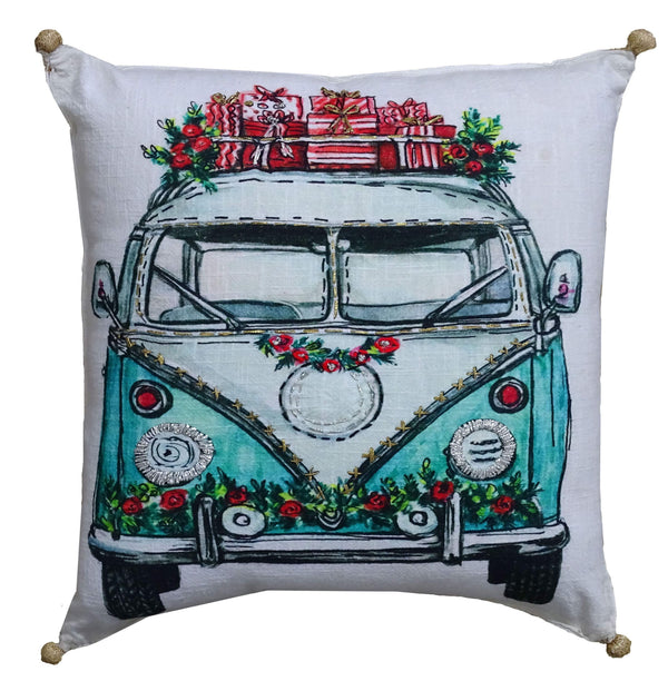 Homeroots 18" X 18" Red And Green Zippered Handmade Cotton Blend Christmas Holiday Van Throw Pillow With Embroidery   482297