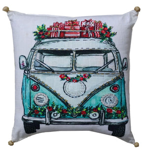 Homeroots 18" X 18" Red And Green Zippered Handmade Cotton Blend Christmas Holiday Van Throw Pillow With Embroidery   482297