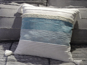 Homeroots 22" X 22" White And Light Blue Striped Zippered Handmade Cotton Blend Throw Pillow With Tassels   482304