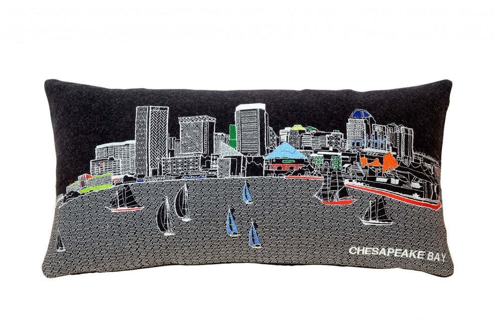 Homeroots 25" Black Austin Nighttime Skyline Lumbar Decorative Pillow   482478