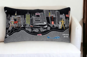 Homeroots 25" Black Tulsa Nighttime Skyline Lumbar Decorative Pillow   482526