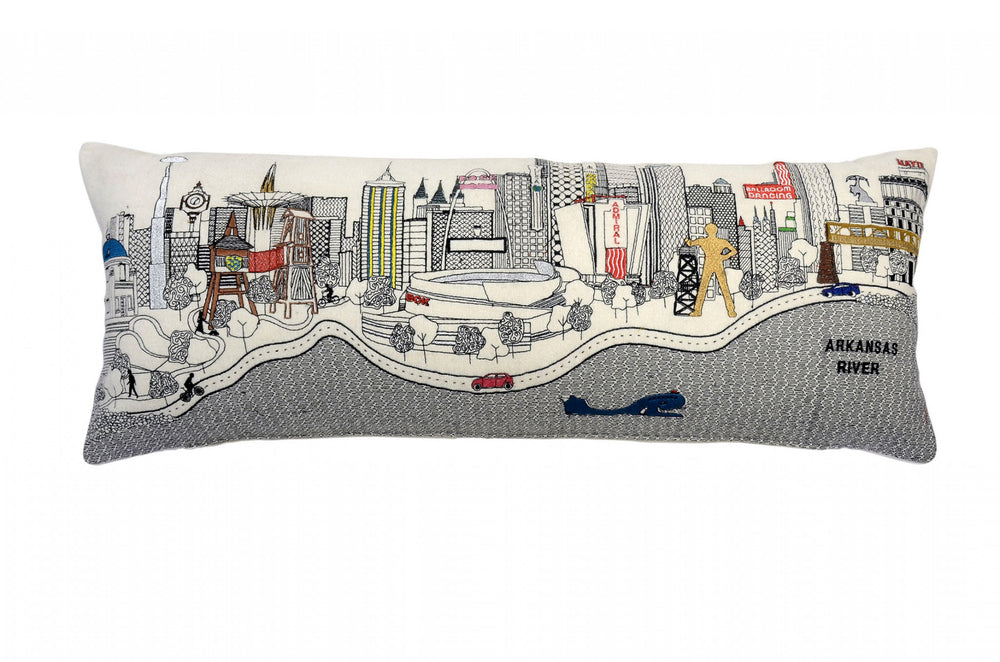 Homeroots 25" White Tulsa Daylight Skyline Lumbar Decorative Pillow   482527