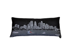 HomeRoots 14" Urban Chic Wool Lumbar Throw Pillow - Cozy Black, Gray & White Cityscape Design for Home Decor 482587