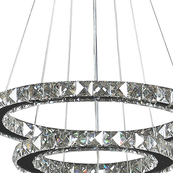 Homeroots Silver Metal And Crystals Led Dimmable Chandelier   482687