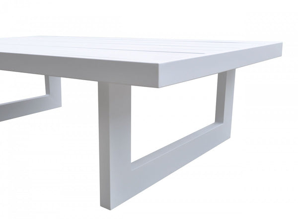 Homeroots 51" White Aluminum Outdoor Coffee Table  Aluminum 482892