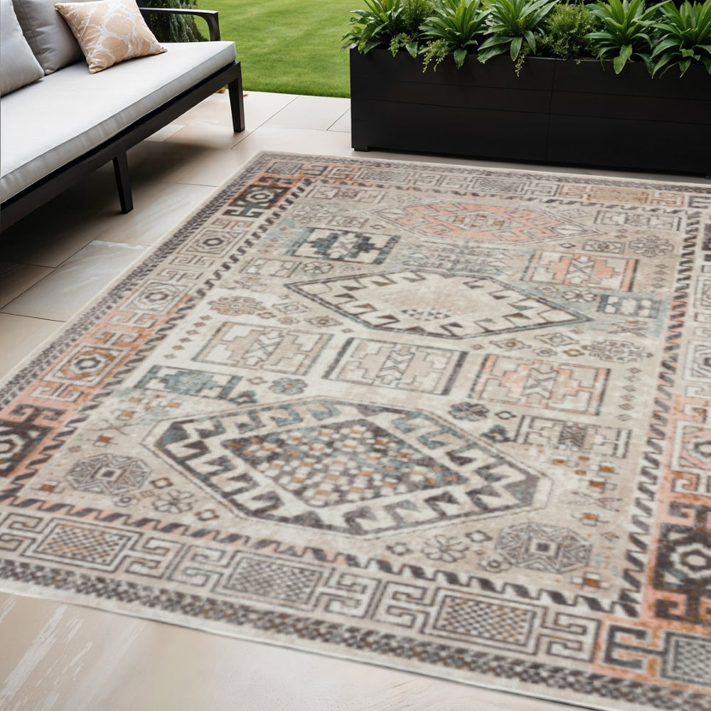 HomeRoots 5' X 8' Cream Area Rug - Stylish Indoor-Outdoor Geometric Design for Versatile Home Décor & Durability 482941