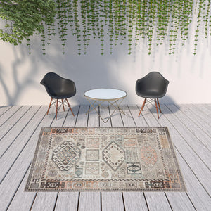 Homeroots 8' X 10' Cream Geometric Stain Resistant Indoor Outdoor Area Rug  Polypropylene 482942