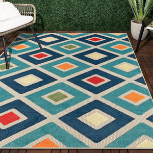Homeroots 5' X 8' Blue And Ivory Geometric Stain Resistant Indoor Outdoor Area Rug  Polypropylene 483014