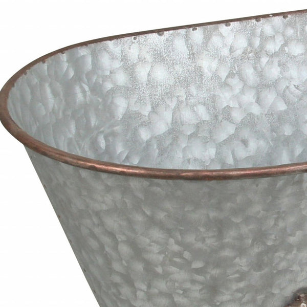 Homeroots 7" Gray Galvanized Metal Hand Painted Tabletop Sculpture  Galvanized Metal 483229