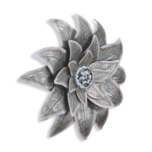 Homeroots 27" X 27" Gray And Off White Galvanized Metal Flower Hanging Dimensional Sculpture  Galvanized Metal 483330